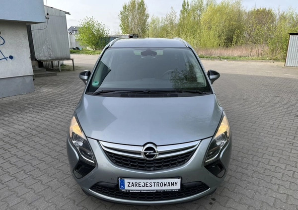 Opel Zafira cena 35900 przebieg: 197000, rok produkcji 2013 z Płock małe 211